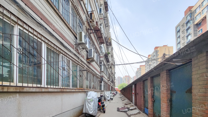 济南维尔康食品有限公司宿舍外景图