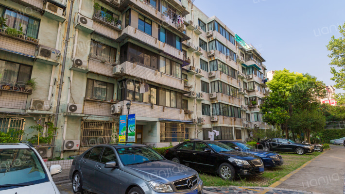 新江浦公寓外景图