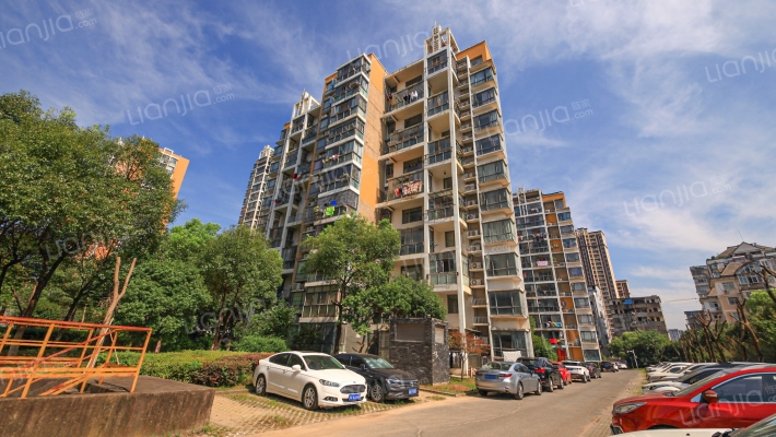 祥瑞蓝堡外景图