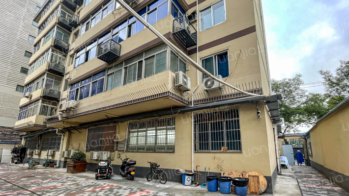 工贸中心家属院外景图