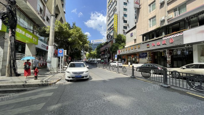 护国路152号外景图