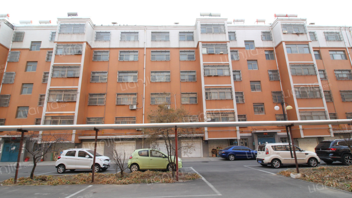 财险宿楼外景图