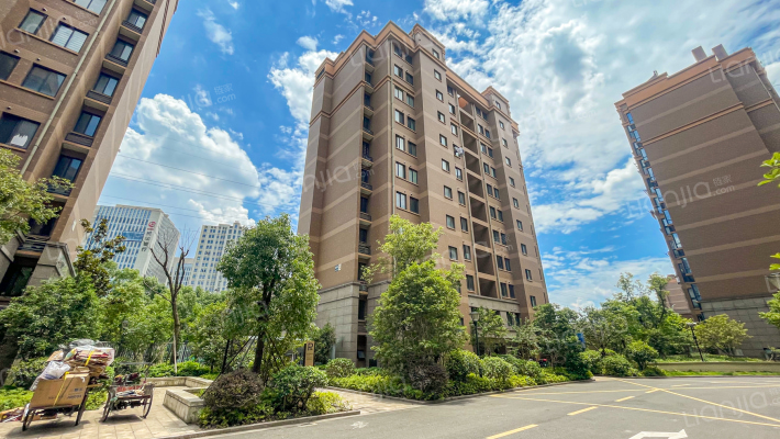 桑梓苑东区外景图