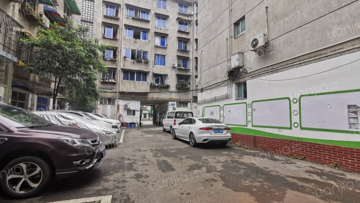 工行家属院外景图