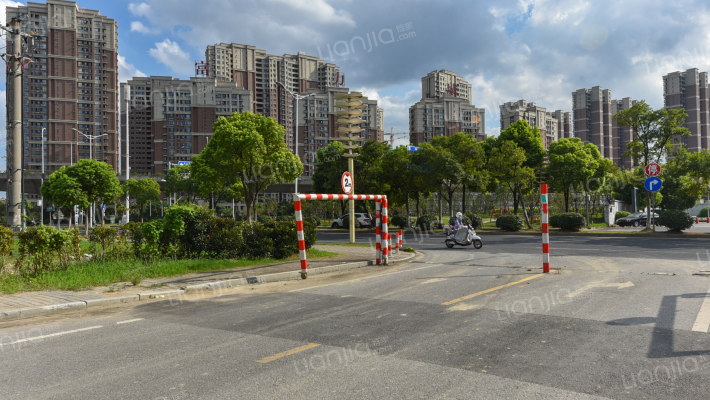 富力城A区外景图