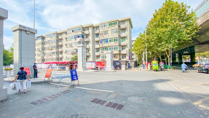 合肥工业大学南村外景图