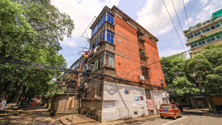 江采小区外景图