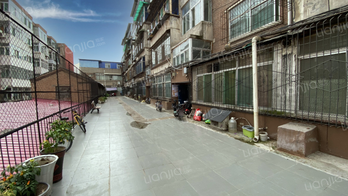 电控厂宿舍外景图