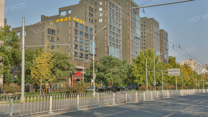 五栋大楼外景图