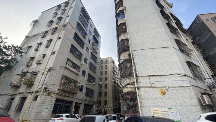 国家物资储备局海南储备处府城宿舍区外景图