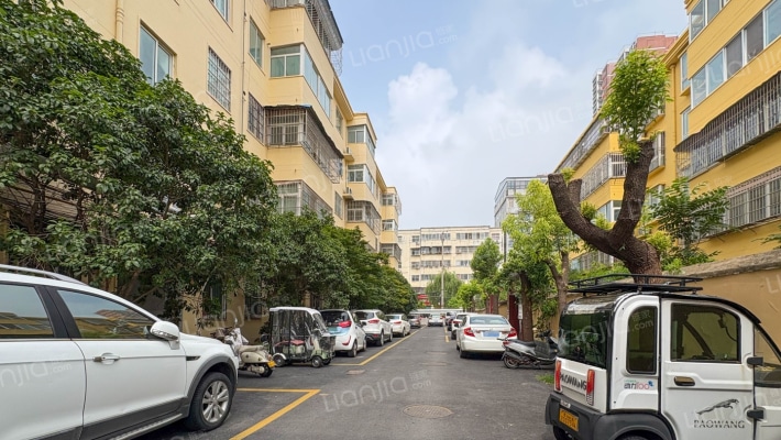 驻马店市征地事务所家属院外景图