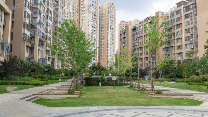 保利温泉新城外景图