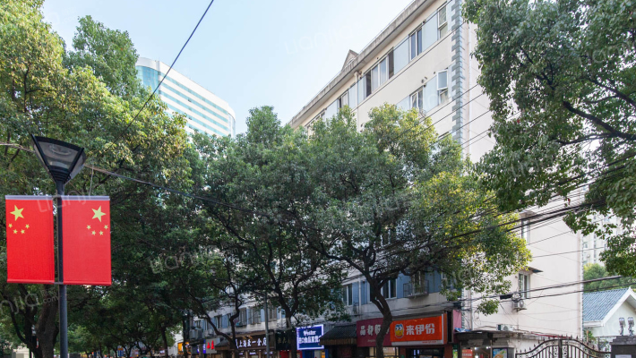 鞍山路85号外景图