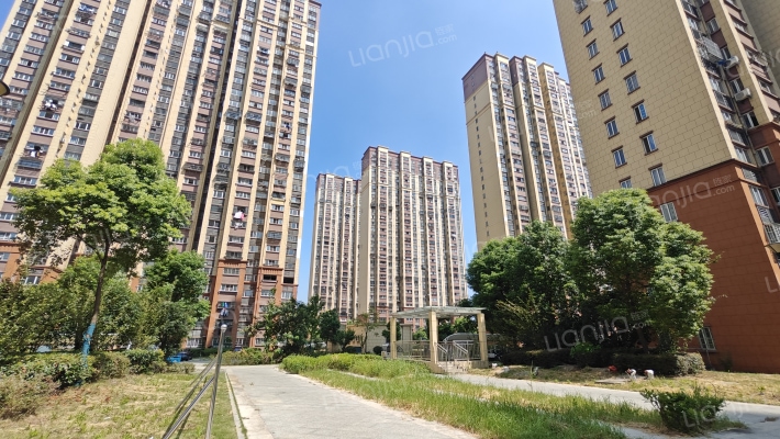 新桥佳苑外景图