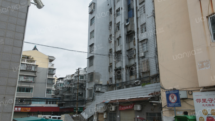 山城公寓外景图