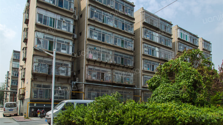 张店钢铁总厂家属宿舍楼外景图