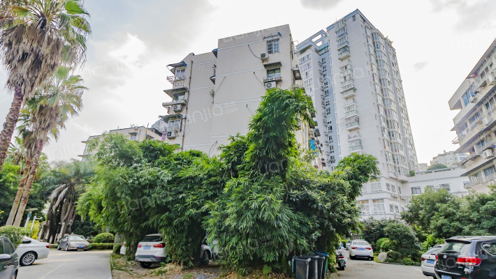 管委会宿舍外景图