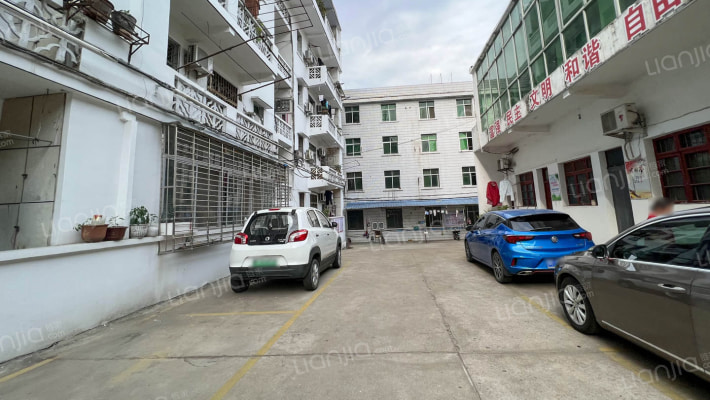 桥北西路22号税务局外景图