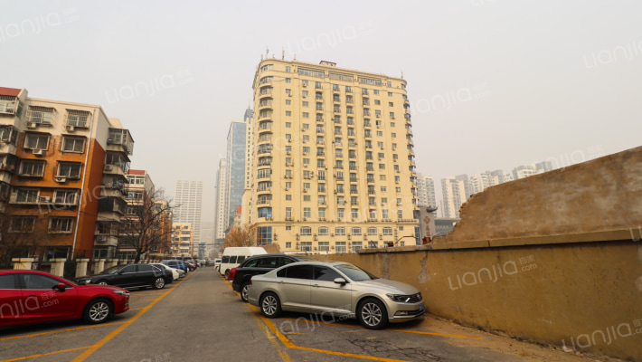 琛赢大厦外景图