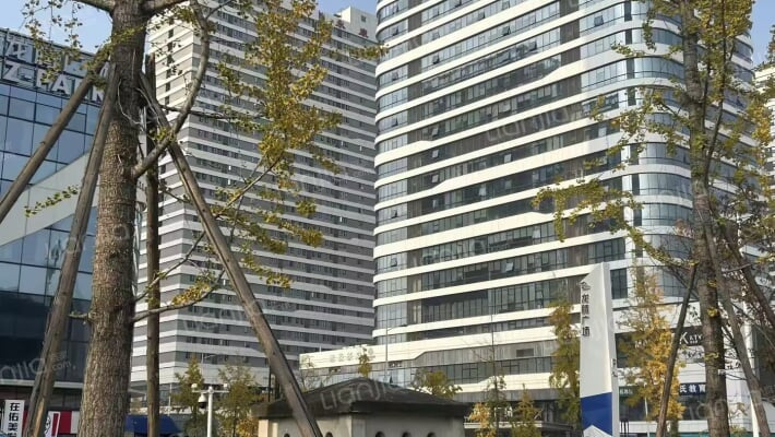 龙腾广场外景图