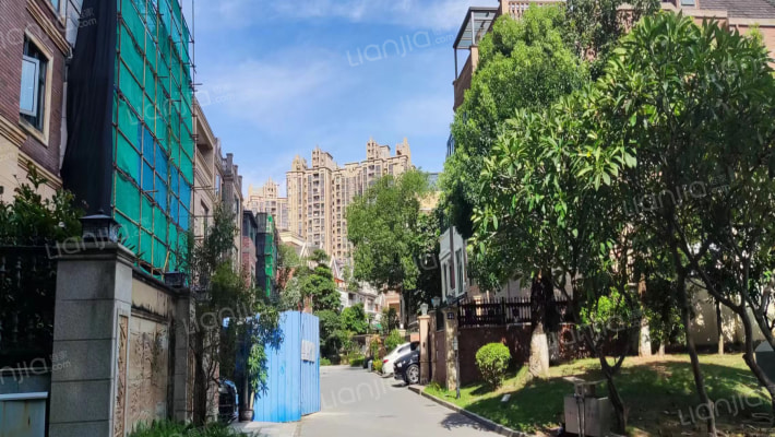 保利江岸花园外景图