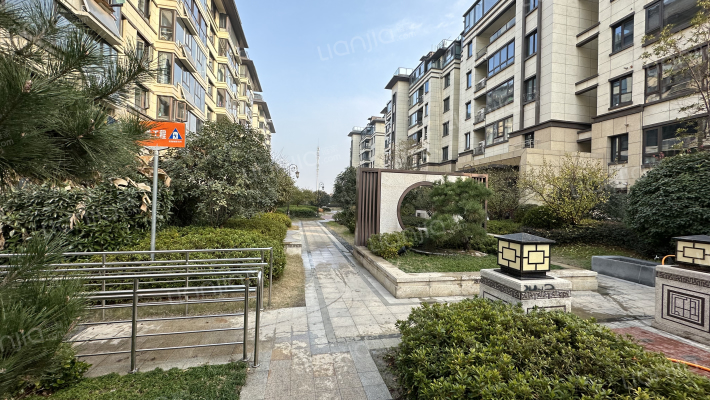 信达溪岸观邸外景图