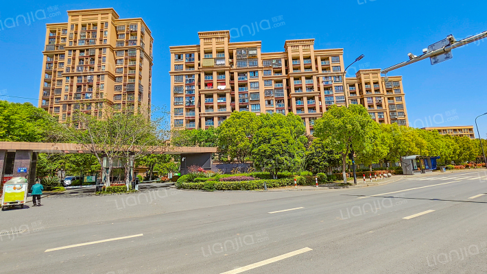 白云桥家园外景图