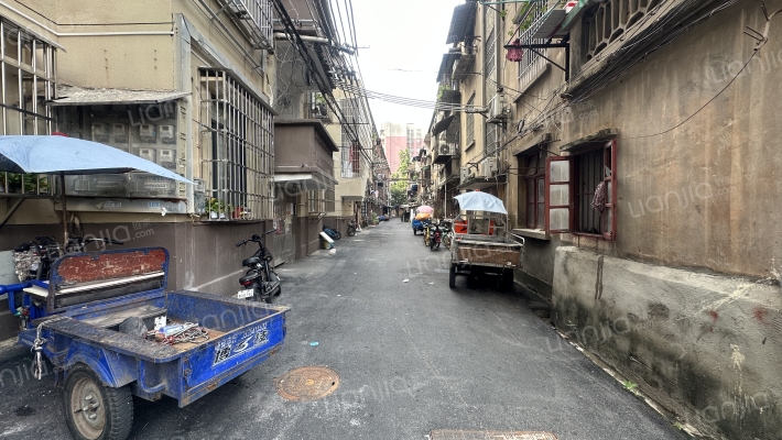 广东省构建工程建设有限公司宿舍区外景图