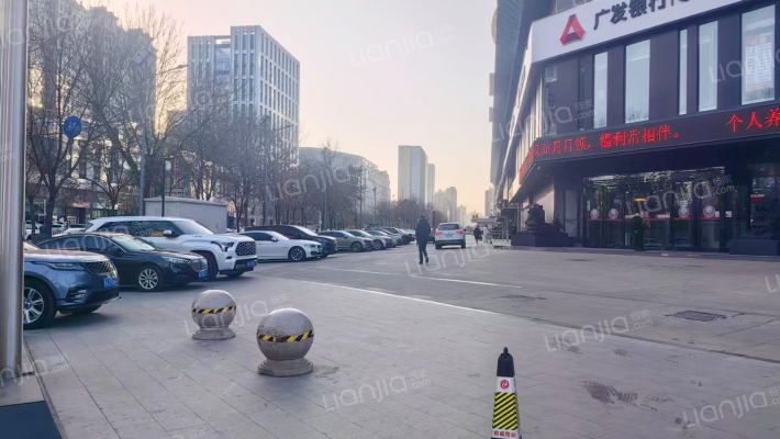 君威国际金融中心外景图