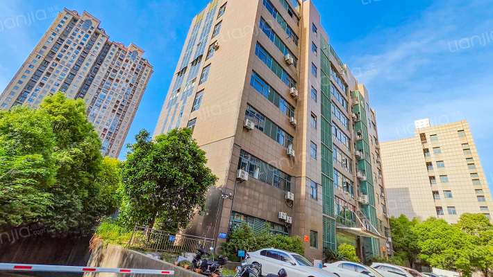 商务花园外景图