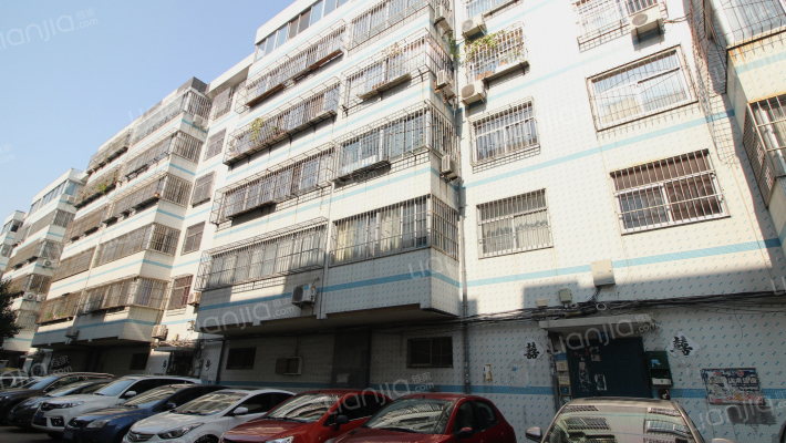 新盛宿舍外景图