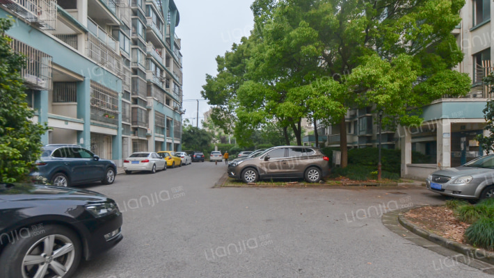 上海水岸家园房价怎么样水岸家园房源户型图小区车位交通地址详情分析