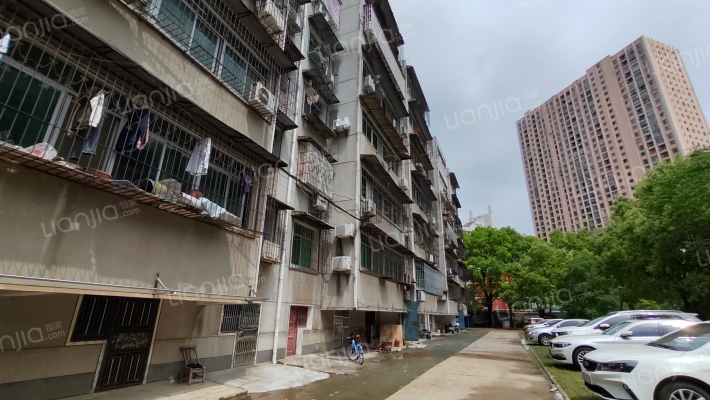 江夏区检查院宿舍外景图