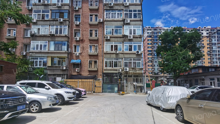 东货场路40号院外景图