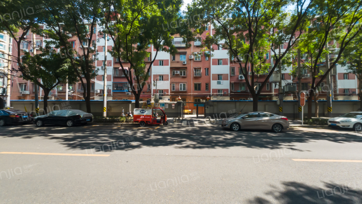 交大东路38号院外景图