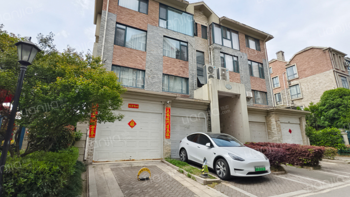 翠屏国际银杏苑外景图