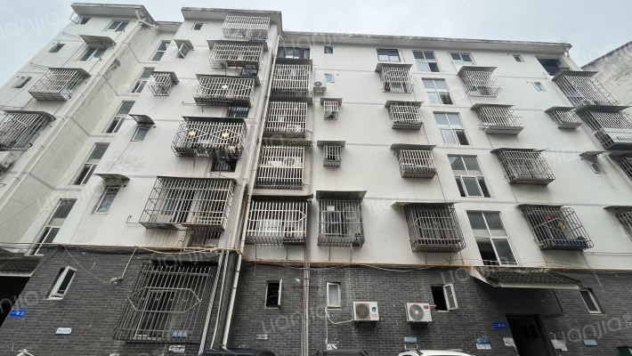 6914家属区外景图