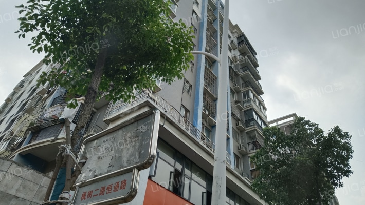 白金公馆外景图