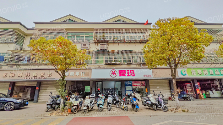 银鑫公寓外景图