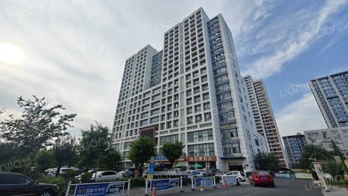 傅山大厦外景图