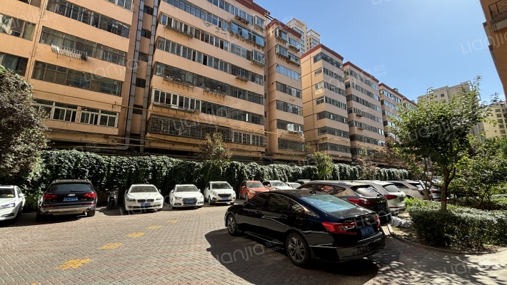 百力小区外景图