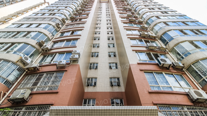 空军集资楼小区外景图