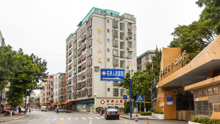 石井阳光大厦外景图