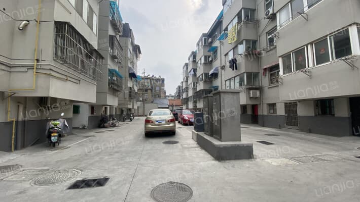 建军东路123号外景图