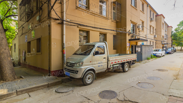 集宁里小区外景图