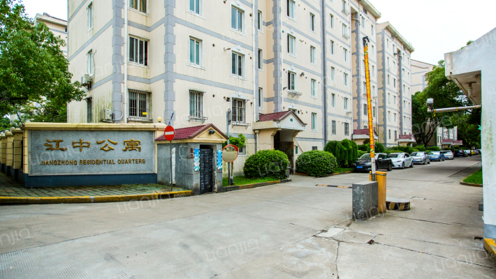 江中公寓外景图