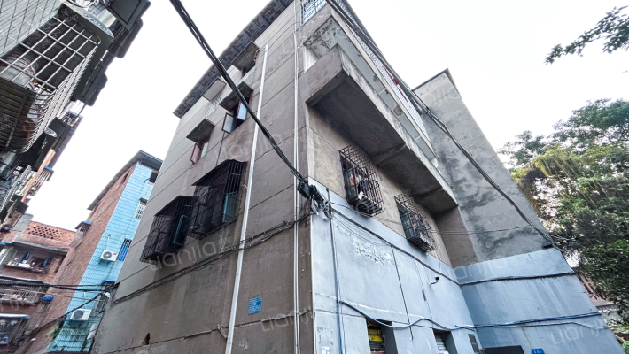 皮鞋城一路44号附28号外景图