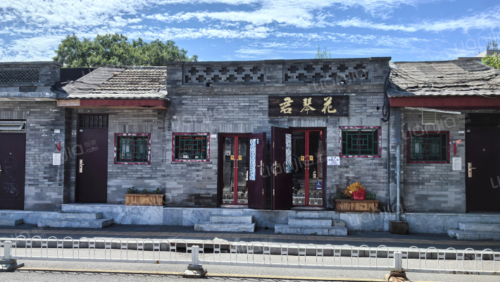 大佛寺东街外景图