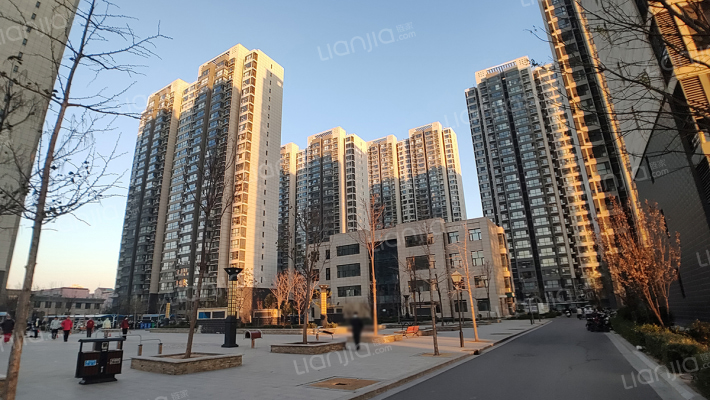 白佛家园外景图