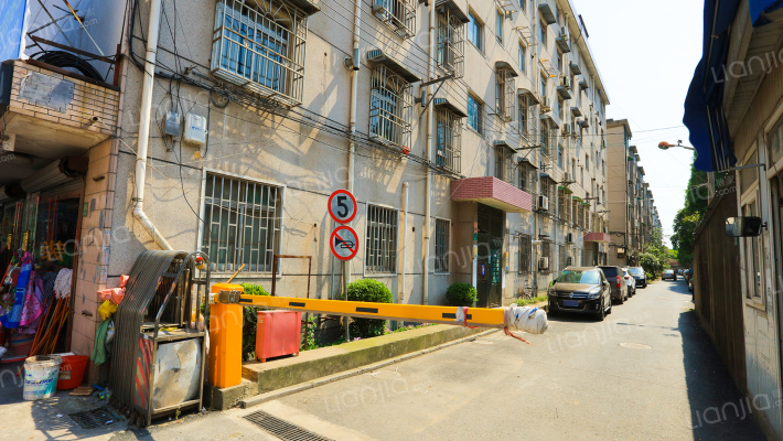 菊泉街488弄外景图